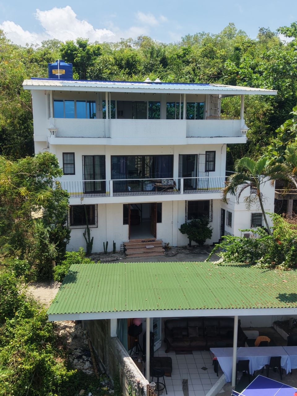 Villa exterior details in Panglao